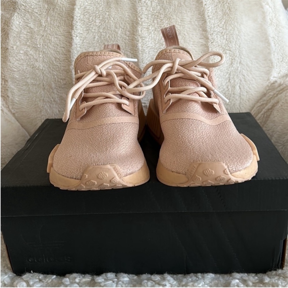 Adidas | NMD_ R1 | - Picture 9 of 15